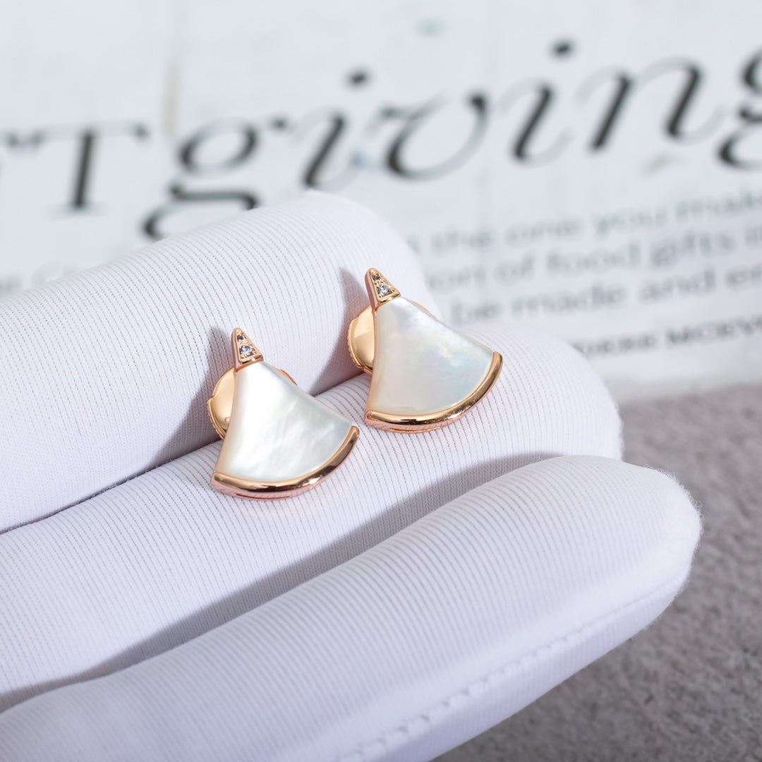 [✨Rose💎]DIVAS DREAM EARRINGS PINK GOLD