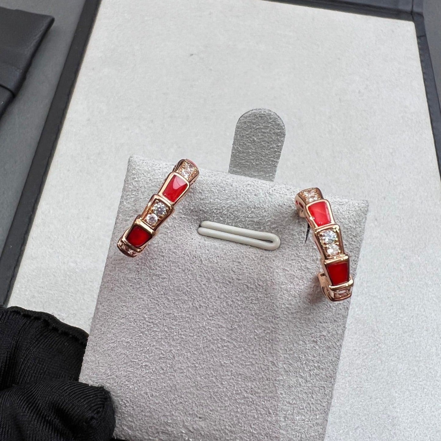 [✨Rose💎]SERPENTI CARNELIAN PINK GOLD EARRINGS