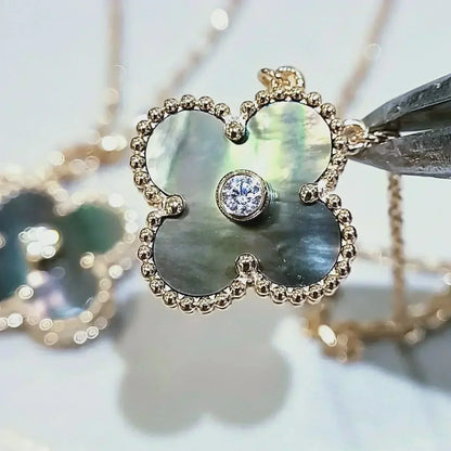 [✨Rose💎]CLOVER 15MM DIAMOND AND MOTHER-OF-GREY NECKLACE