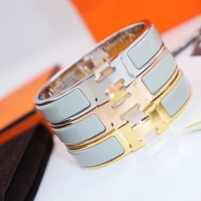 [✨Rose💎]H LIGHT BLUE BRACELET