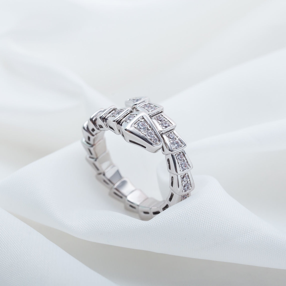 [✨Rose💎]SERPENTI RING SILVER DIAMOND PAVED 4MM