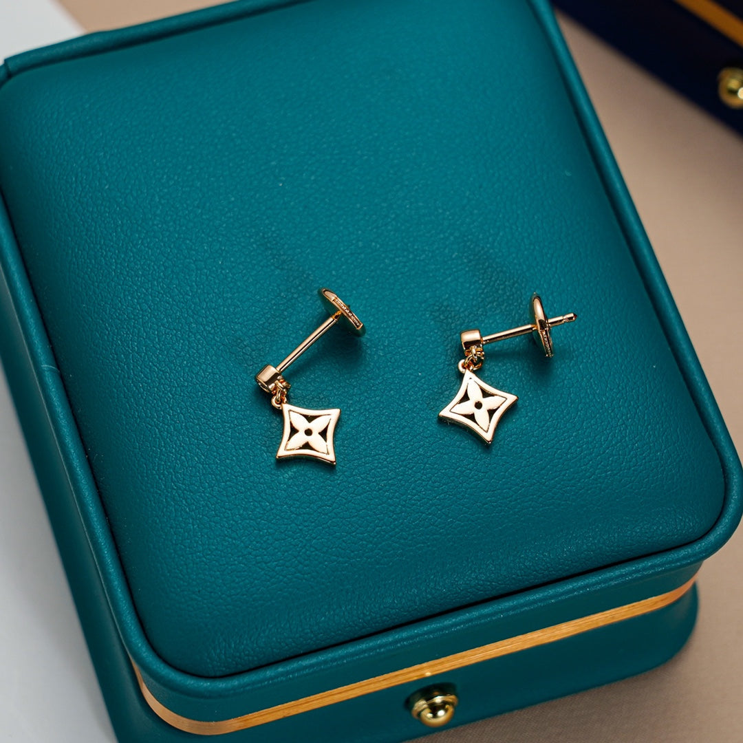 [✨Rose💎]STAR EARRINGS GOLD