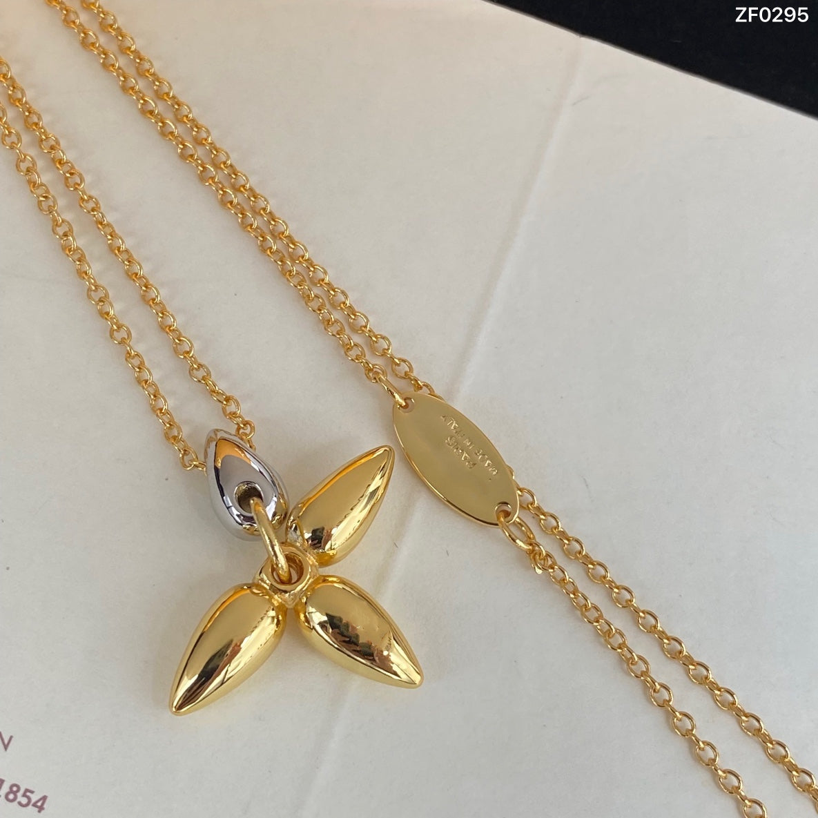 [✨Rose💎]LOUISETTE PEDANT GOLD NECKLACE