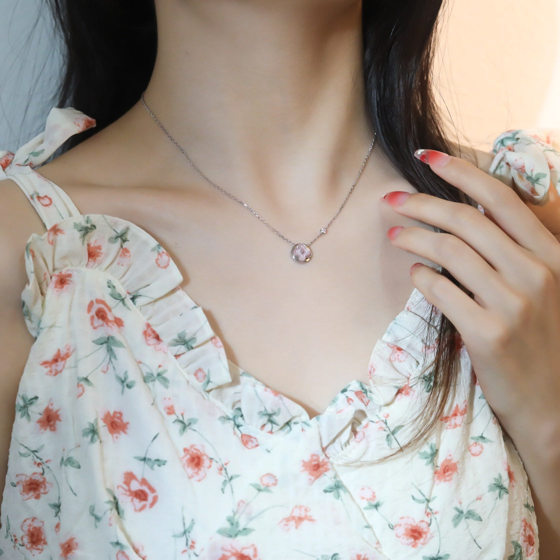 [✨Rose💎]SUN PEDANT PINK GOLD 1 DIAMOND NECKLACE