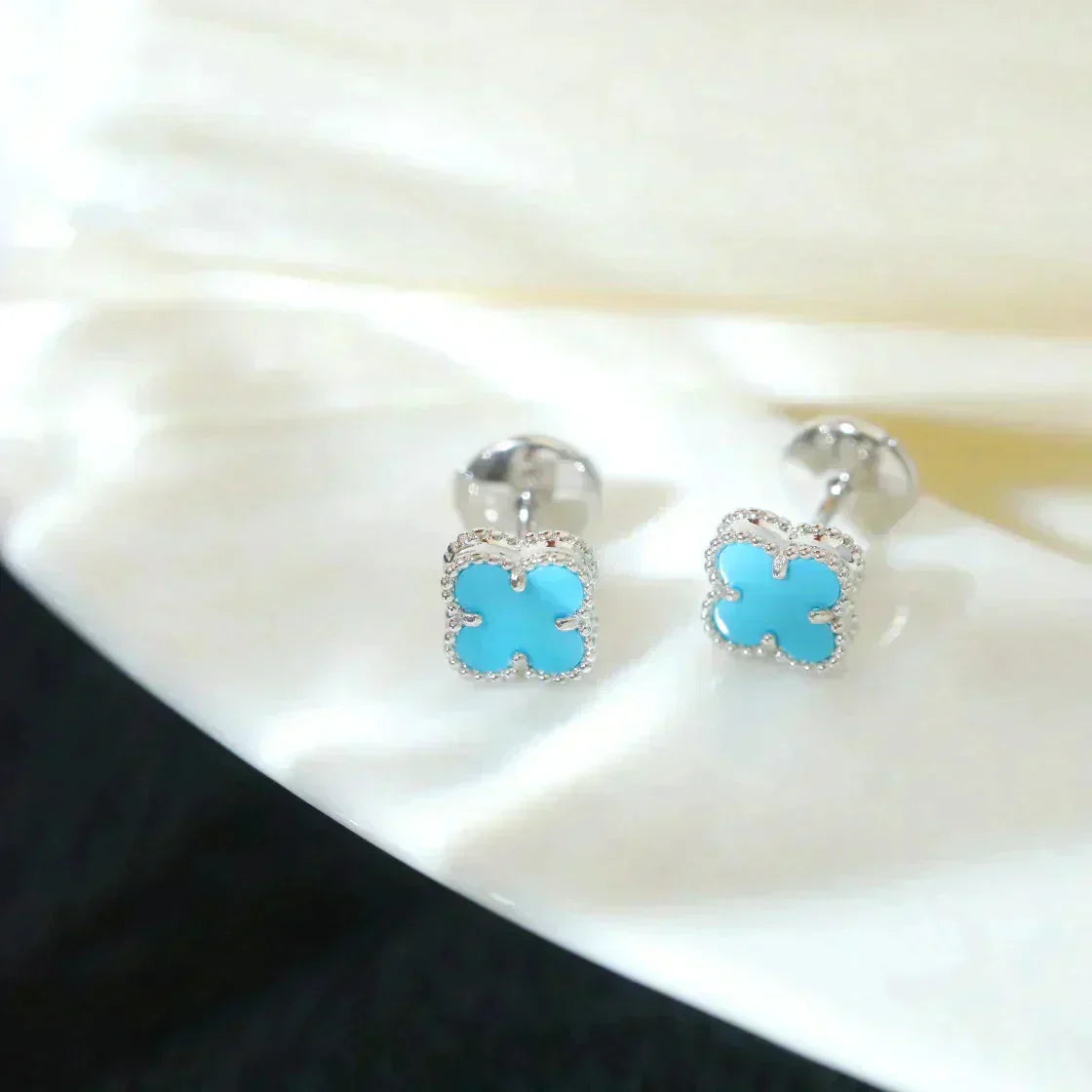 [✨Rose💎]CLOVER MINI 9.5MM ONYX STUD EARRINGS SILVER