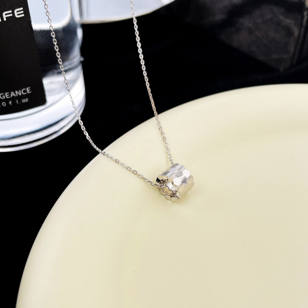 [✨Rose💎]BEE MINI PEDANT DIAMOND NECKLACE