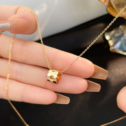 [✨Rose💎]BEE MINI NECKLACE