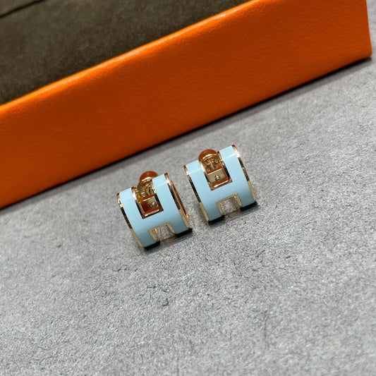 [✨Rose💎]POP H SKY BLUE STUD EARRINGS