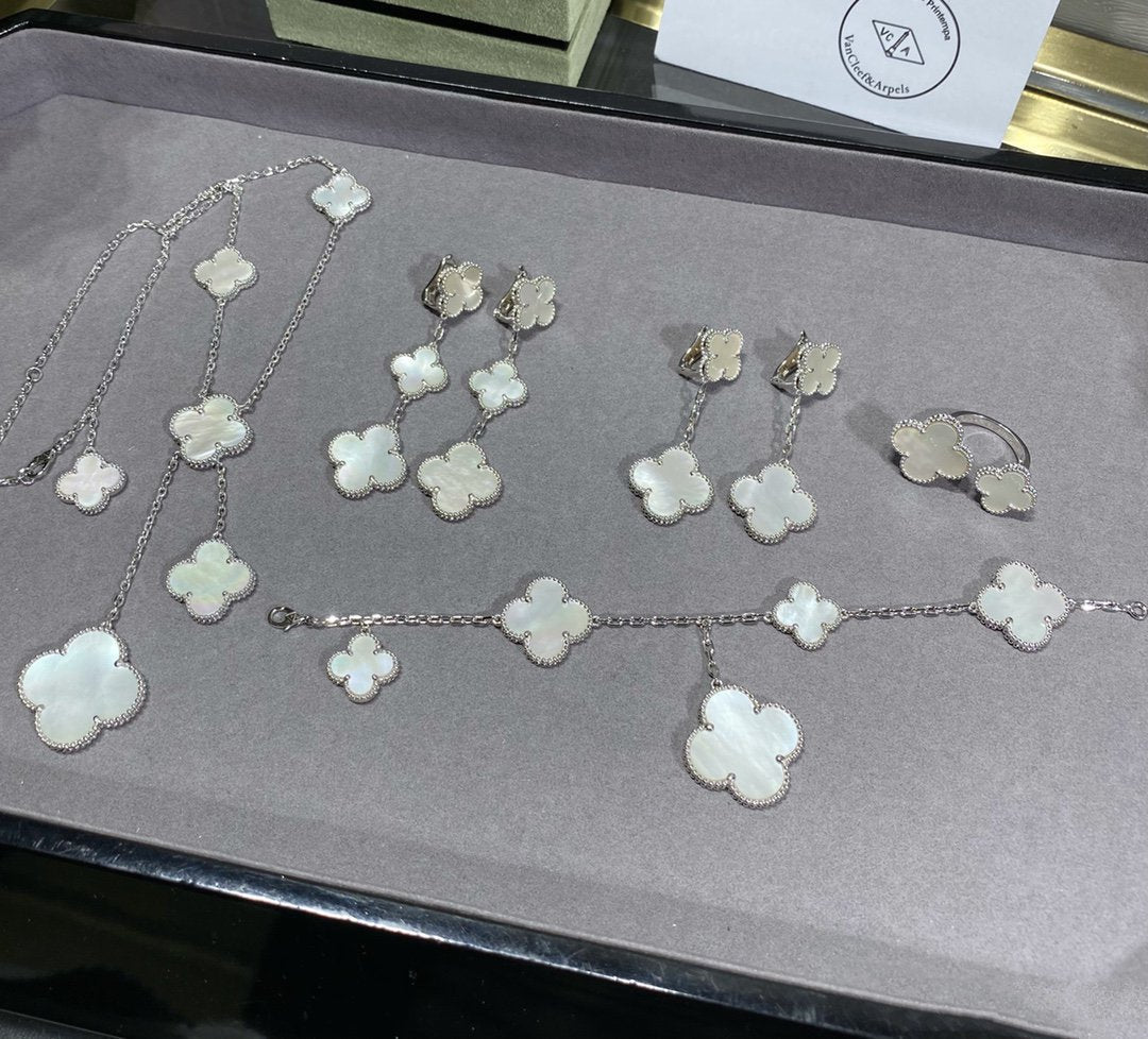 [✨Rose💎]CLOVER 5 MOTIF WHITE MOP SILVER BRACELET