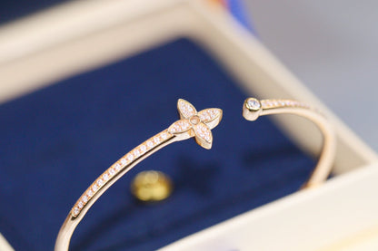 [✨Rose💎]IDYLLE PINK GOLD OPEN BRACELET DIAMOND PAVED