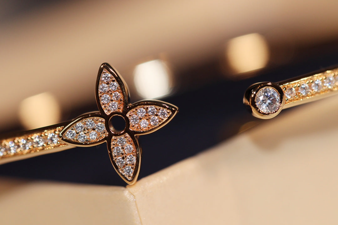 [✨Rose💎]IDYLLE GOLD OPEN BRACELET DIAMOND PAVED