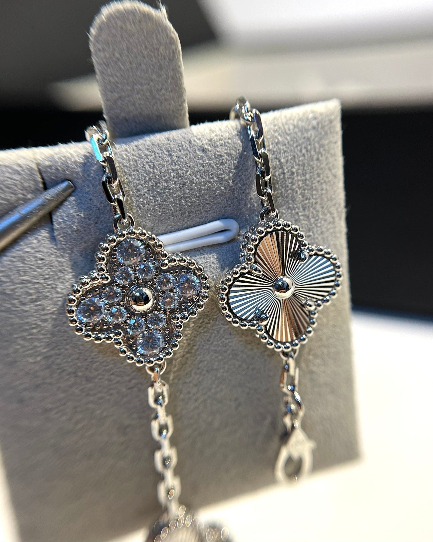 [✨Rose💎] CLOVER 5 MOTIF LASER BRACELET COLLECTION