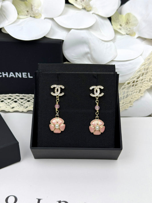 [✨Rose💎]26C Pink Camellia Enamel Pendant with Double C Earrings