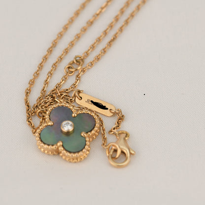 [✨Rose💎]CLOVER 15MM DIAMOND AND MOTHER-OF-GREY NECKLACE