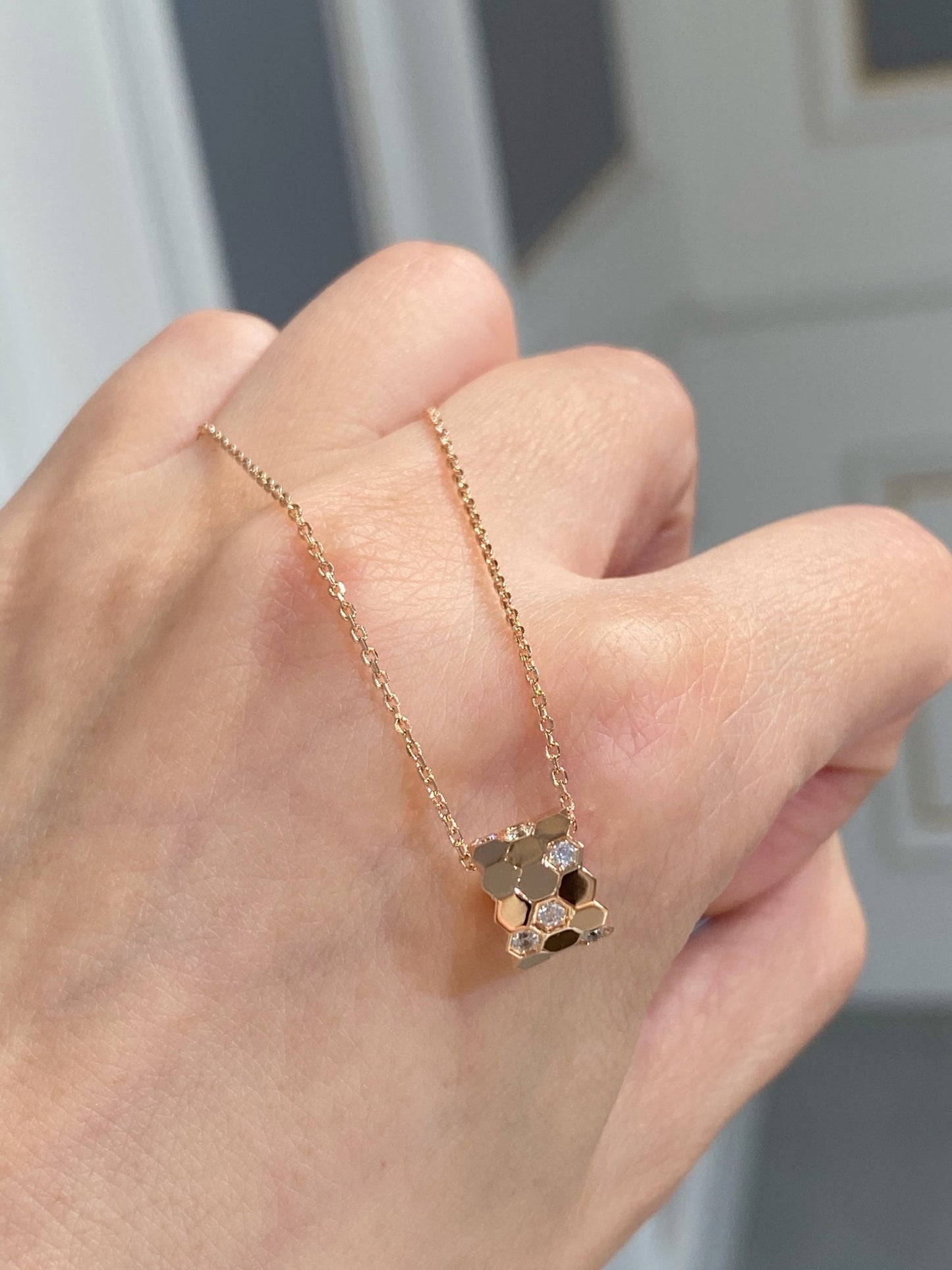 [✨Rose💎]BEE LOVE DIAMOND NECKLACE