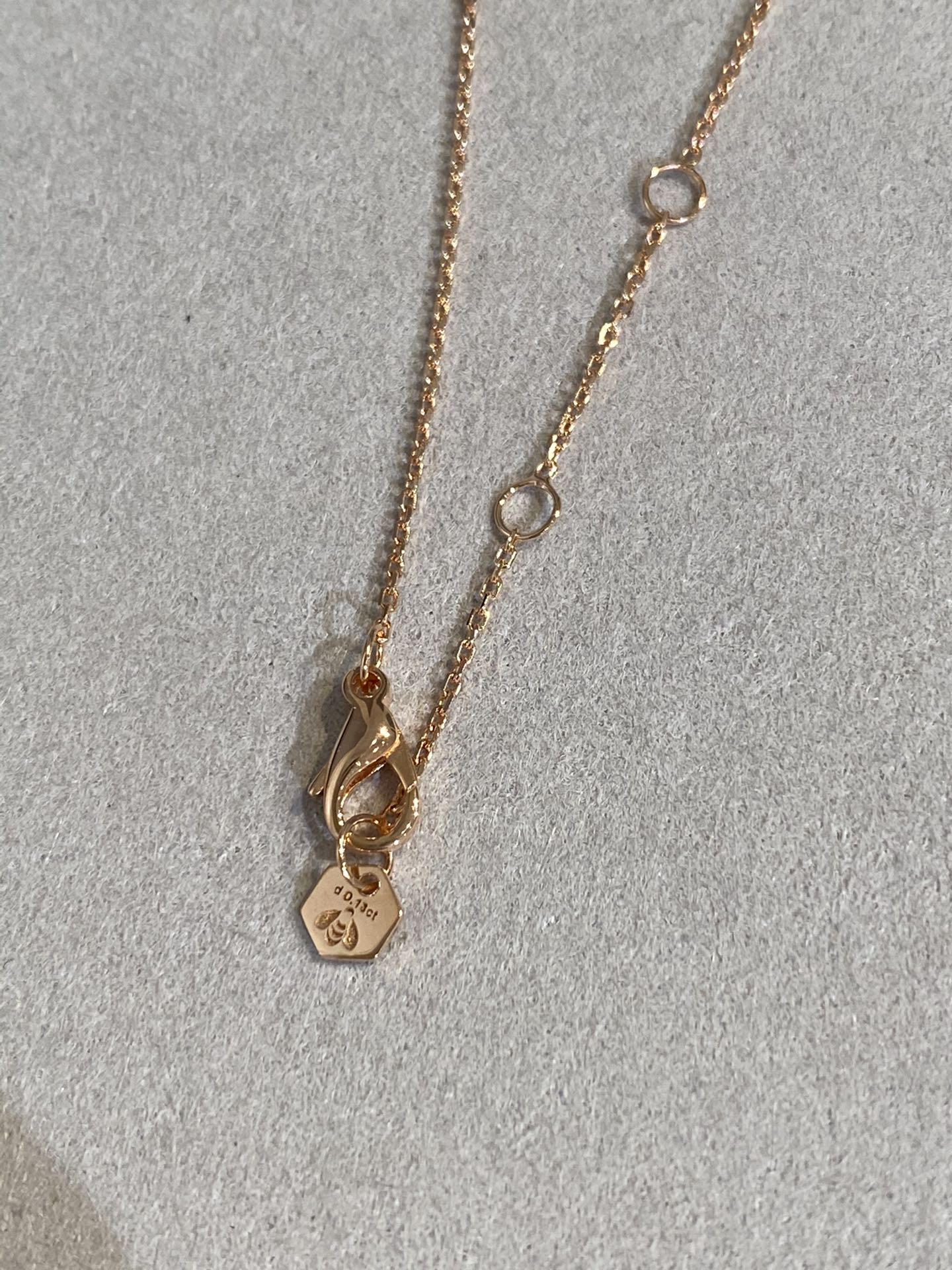 [✨Rose💎]BEE LOVE DIAMOND NECKLACE