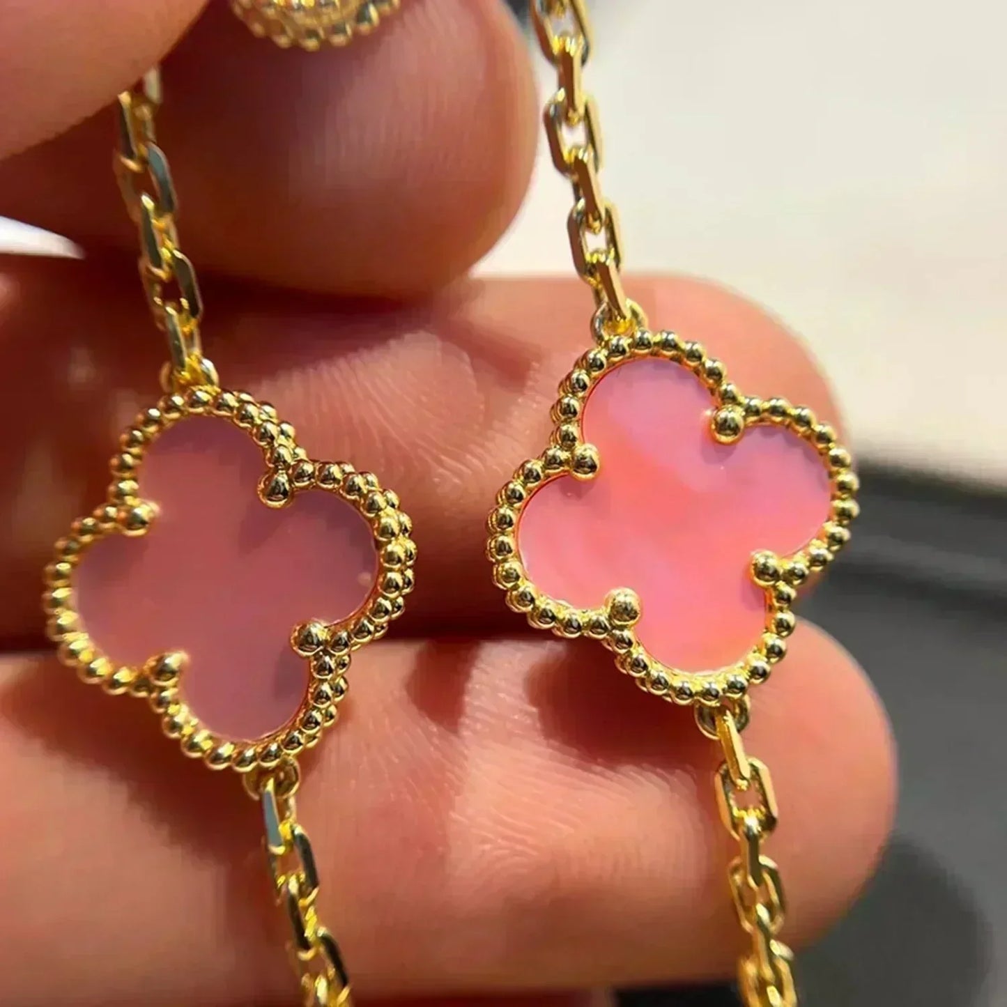 [✨Rose💎] CLOVER 5 MOTIFS  PINK MOP BRACELET COLLECTION