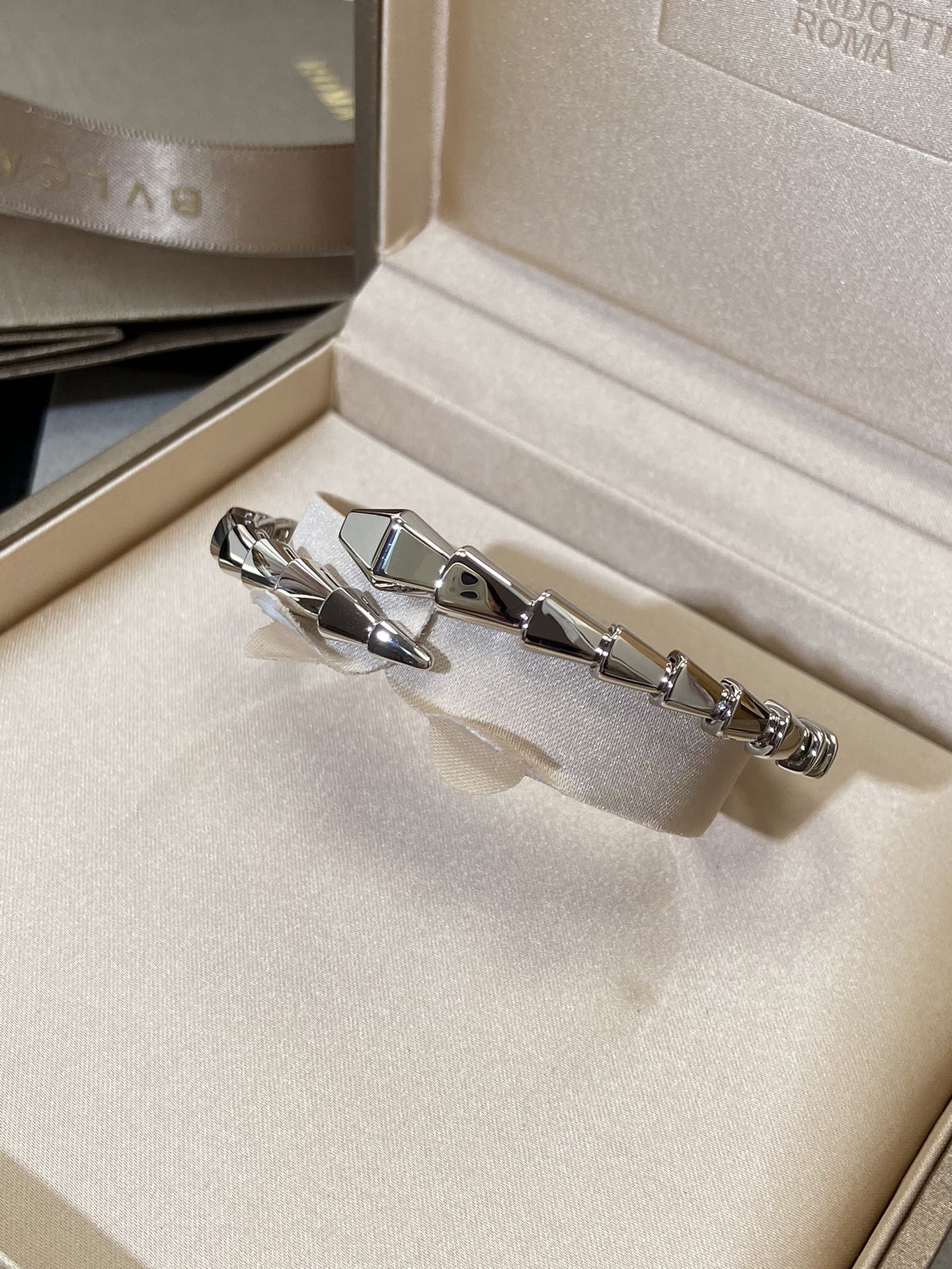 [✨Rose💎]SERPENTI VIPER SILVER BRACELET