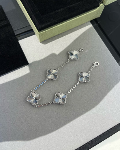 [✨Rose💎] CLOVER 5 MOTIF LASER BRACELET COLLECTION